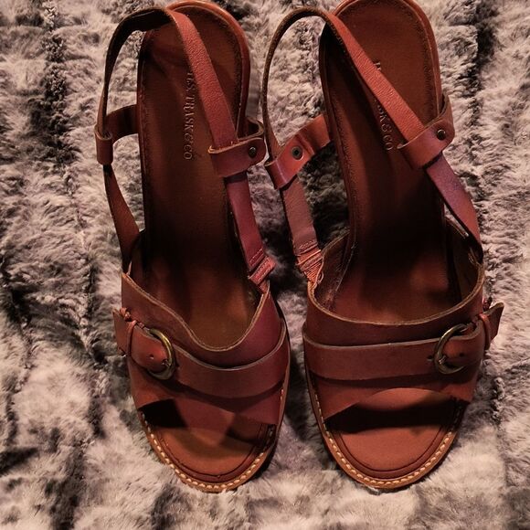 Trask & Co Sling Wedge Sandal Women's - Picture 2 of 6